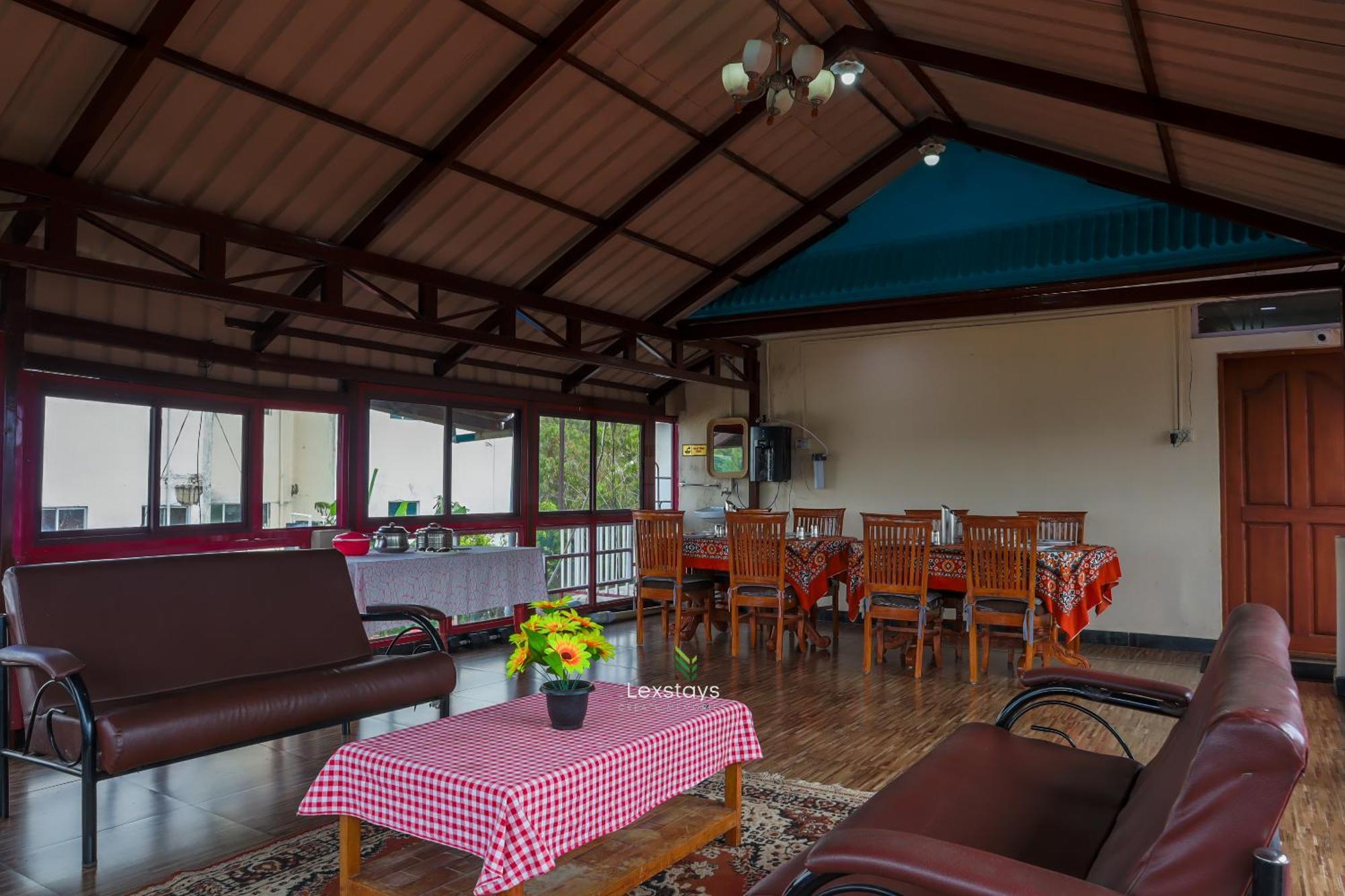 Vijaya Deepa Guest House By Lexstays Кунур Экстерьер фото