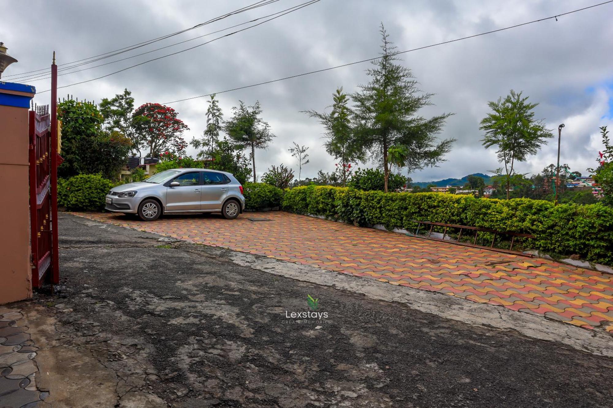 Vijaya Deepa Guest House By Lexstays Кунур Экстерьер фото