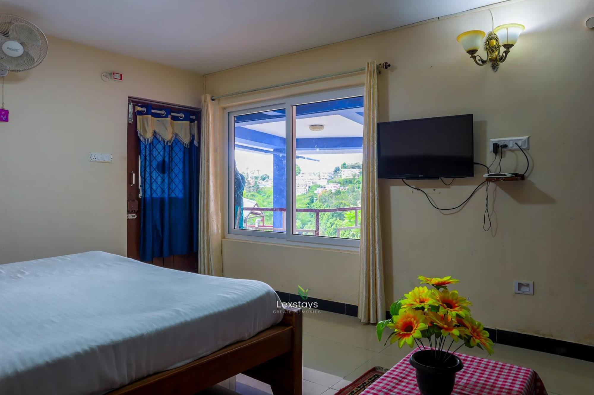 Vijaya Deepa Guest House By Lexstays Кунур Экстерьер фото