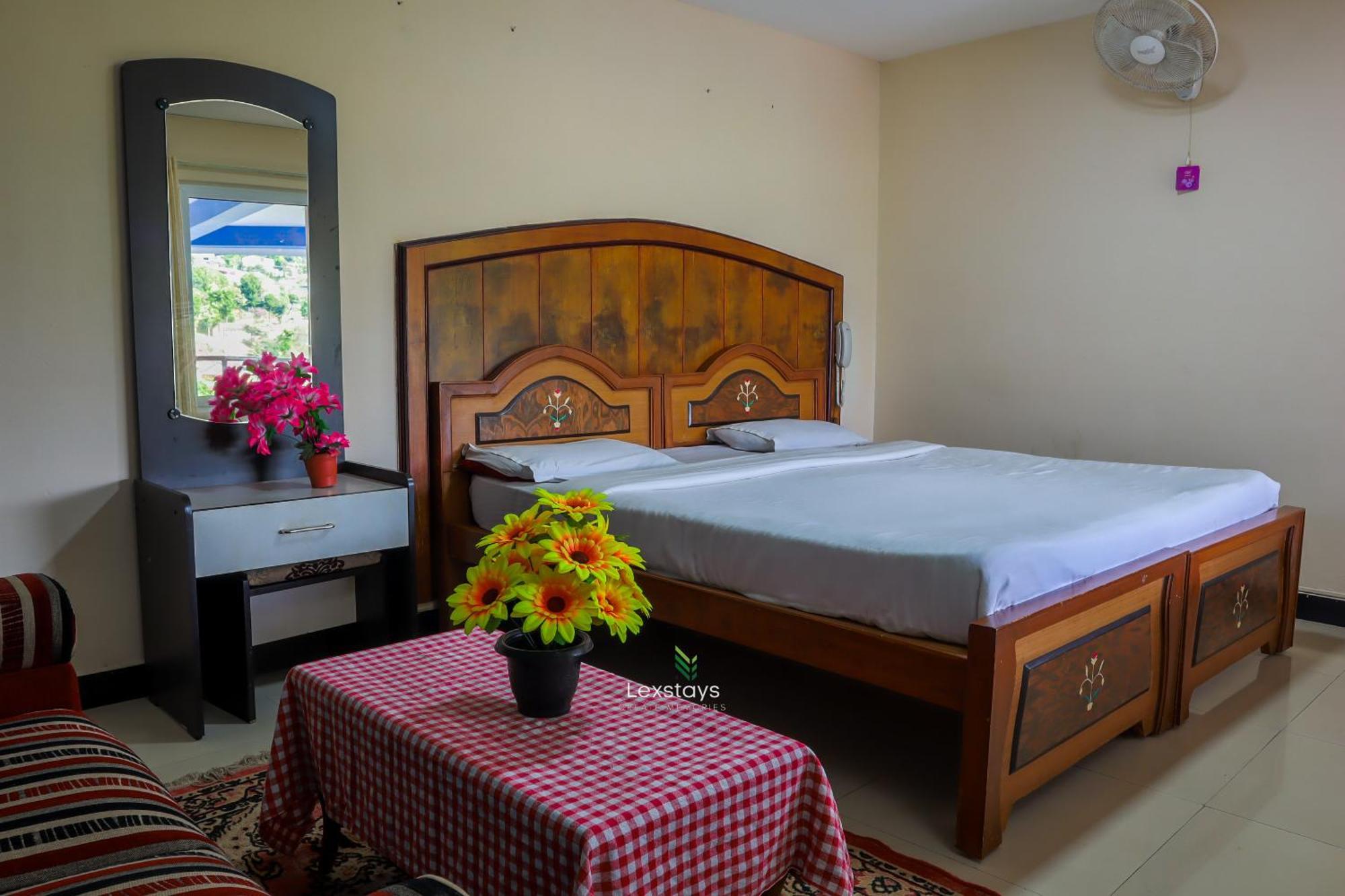 Vijaya Deepa Guest House By Lexstays Кунур Экстерьер фото